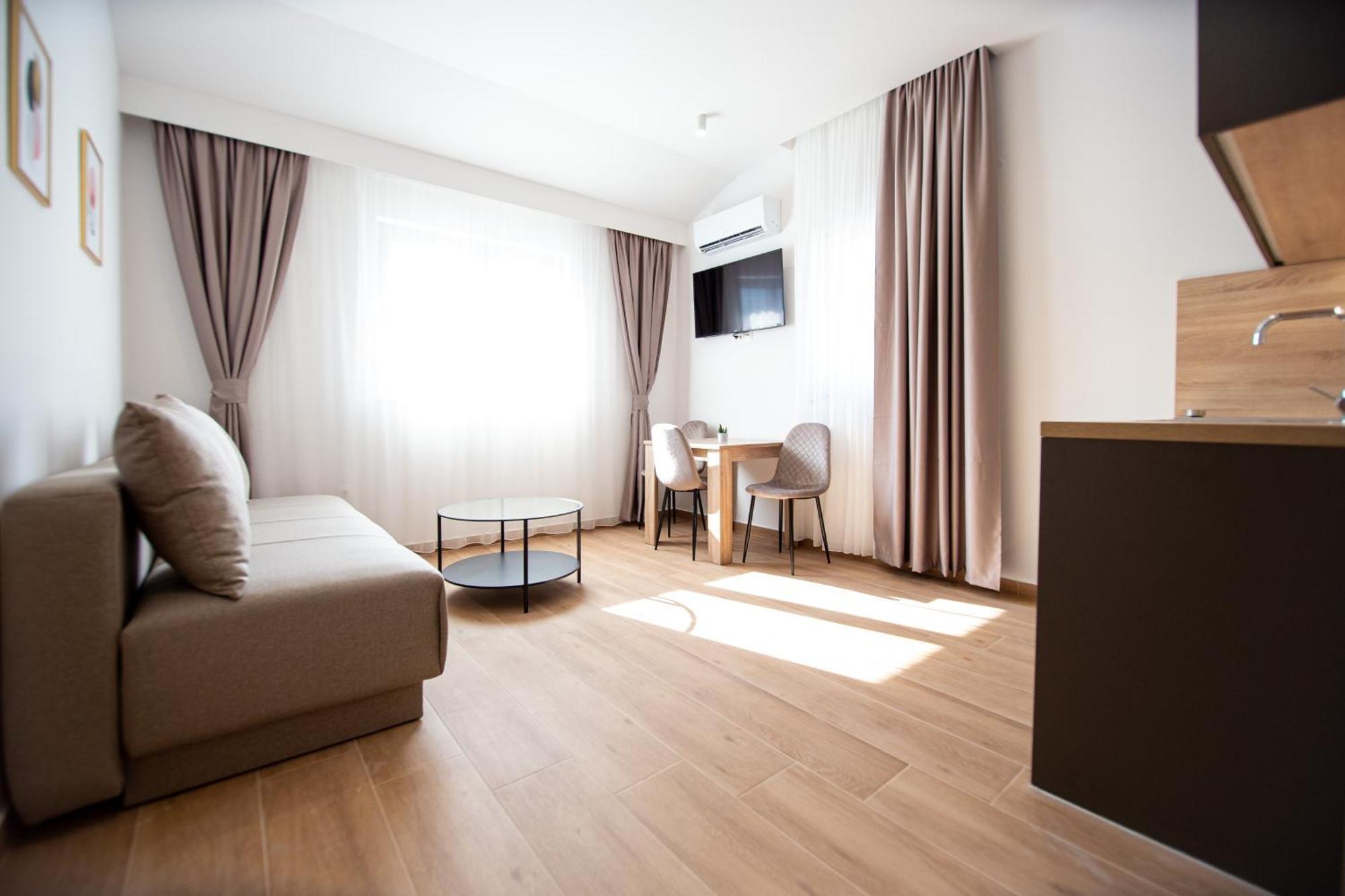 Apartments Sirena - Modern Stay With Free Parking Budva Zewnętrze zdjęcie