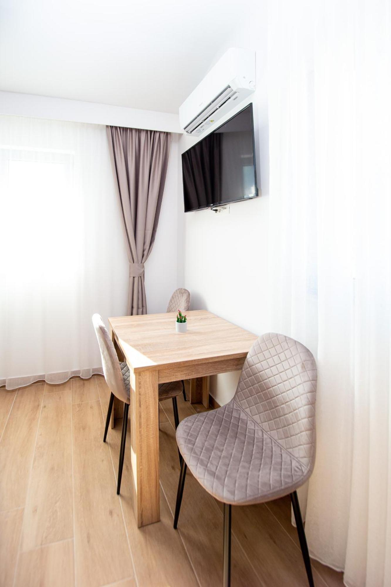 Apartments Sirena - Modern Stay With Free Parking Budva Zewnętrze zdjęcie